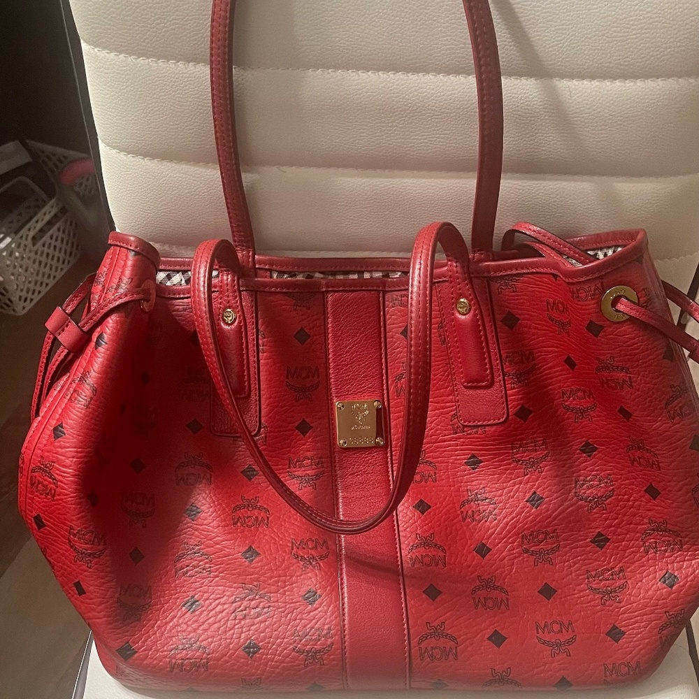 MCM Medium Tote